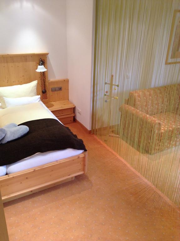 Tourist Boehm Hotel