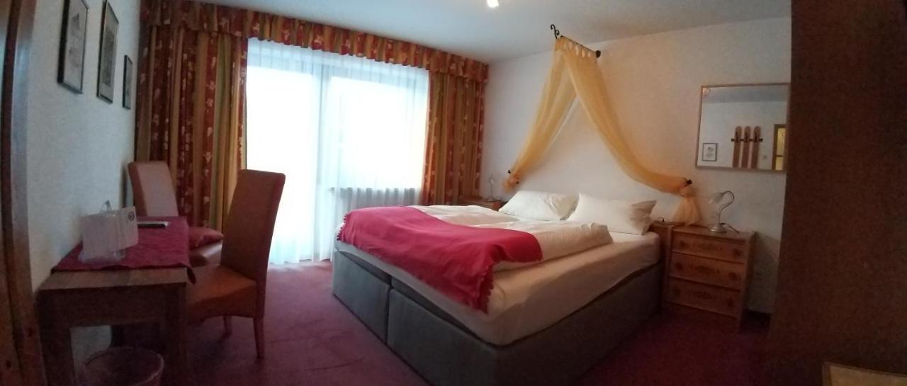 Tourist Boehm Hotel