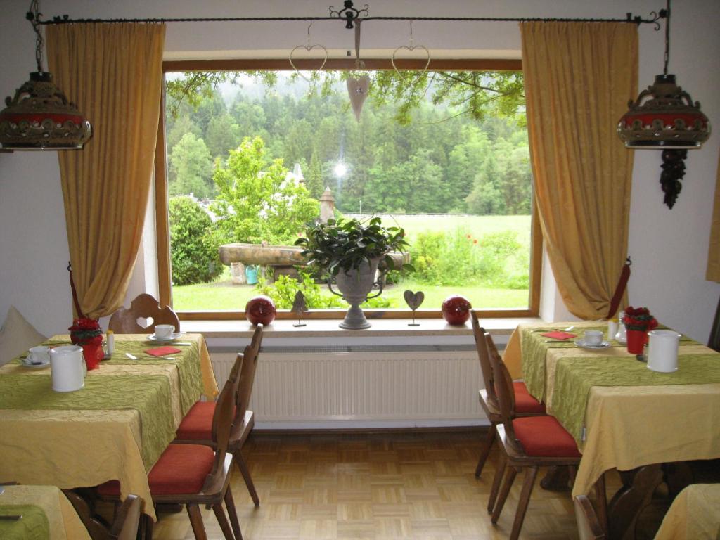 Tourist Boehm Hotel Schönau am Königssee